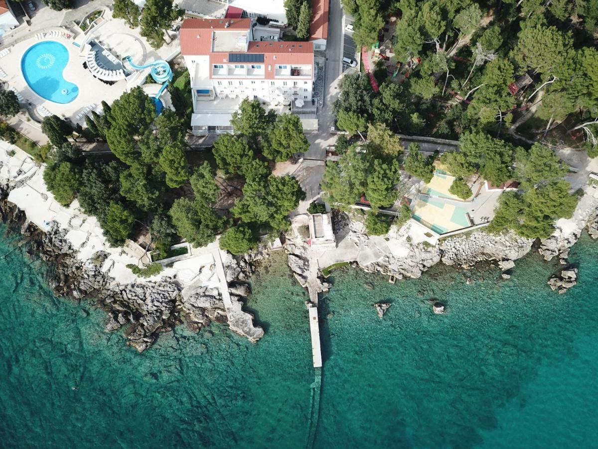 Sesar Apartments Krk - No. 1 Iva Krk Town Kültér fotó
