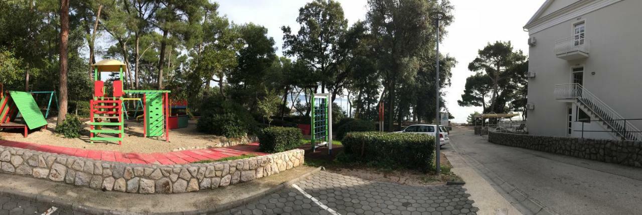 Sesar Apartments Krk - No. 1 Iva Krk Town Kültér fotó
