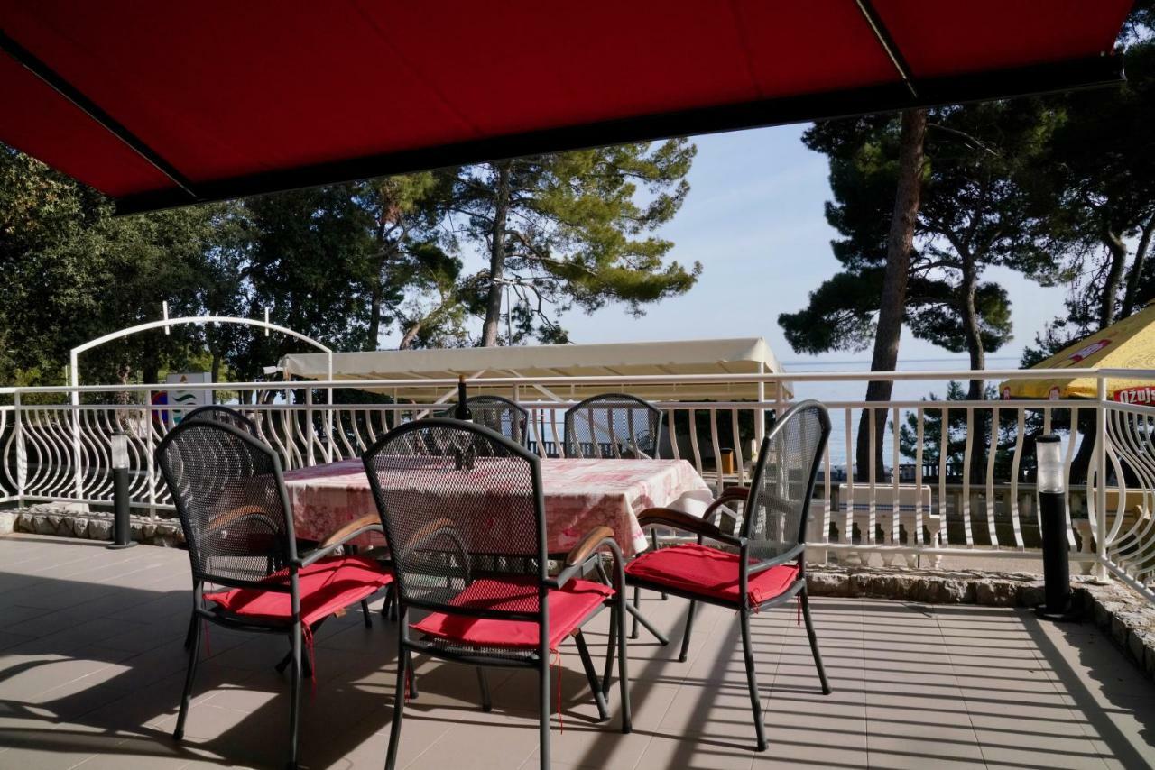 Sesar Apartments Krk - No. 1 Iva Krk Town Kültér fotó