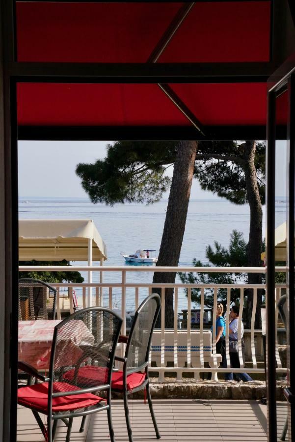 Sesar Apartments Krk - No. 1 Iva Krk Town Kültér fotó